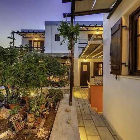 艾尼莫洛吉奥酒店 *